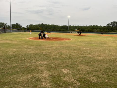 Steinbrenner Started the game slow but picked up the pace during the third inning with a run from Bryce Andrews. This run gave Steinbrenner all the momentum to score two more times, giving them the win. Photo courtesy of Jayden Otero. 
